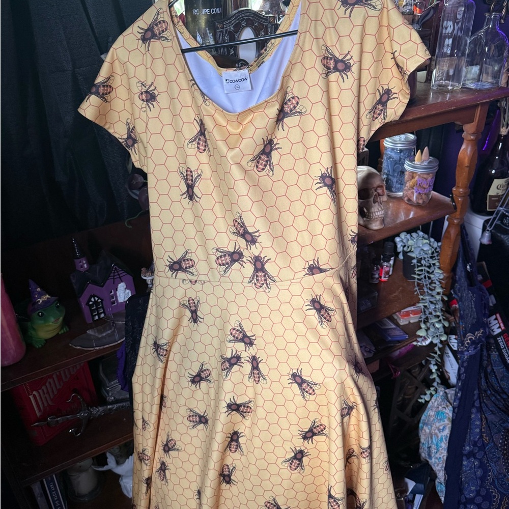 Plus Size Alternative Style Yellow Bee Pattern Dress